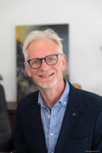 Freue mich über Ihre Nachricht