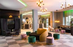 Eröffnung zur Weihnachtsausstellung Hotel Leonardo Offenbach @ Hotel Leonardo Offenbach-Frankfurt